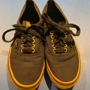 Vans Unisex Old Skool Classic Skate Shoes Casual Black Gold Size 6.5M/ 8W